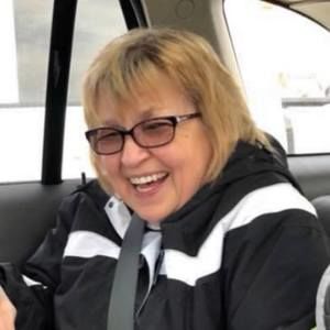 Meet your Posher, Holly